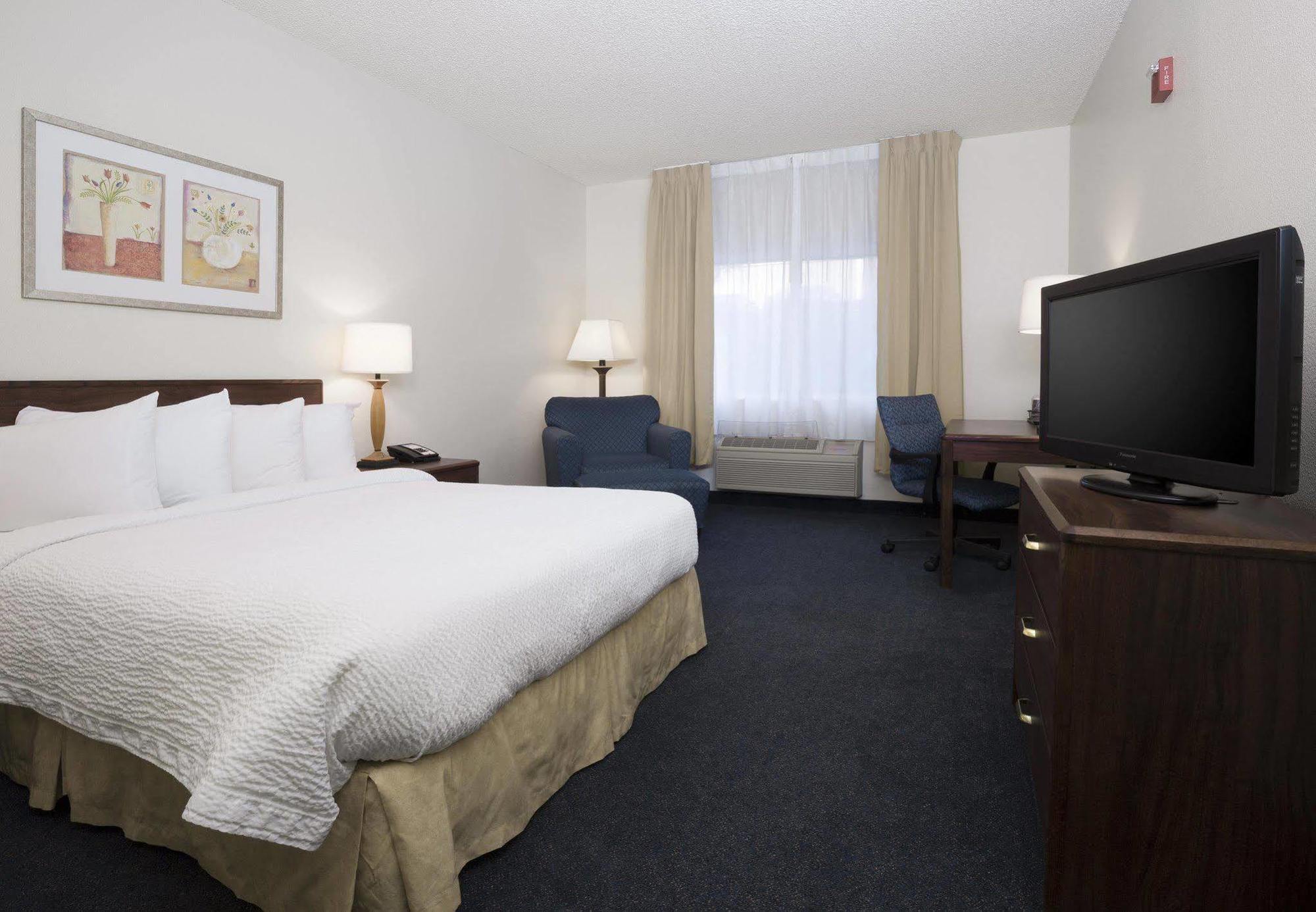 Fairfield Inn Роузвілл Екстер'єр фото
